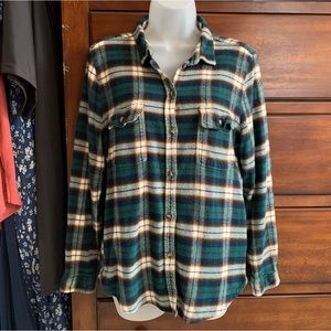 AMERICAN EAGLE - Soft Button Up Plaid Shirt